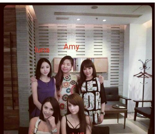 上海网红吃瓜老太太是谁,她为何成为网络红人？