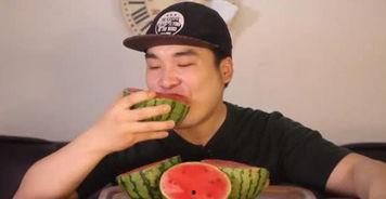 网红吃瓜打假是真的吗,真相还是炒作？揭秘网络舆论背后的真相