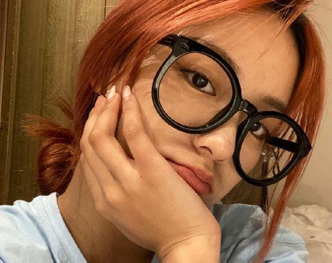 吃瓜网红刀小刀