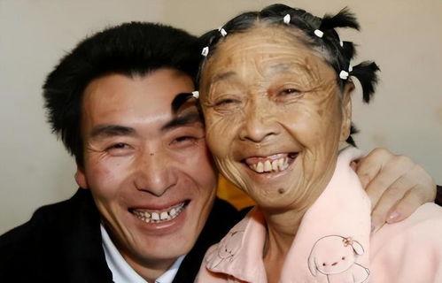 某男网红谈理性吃瓜